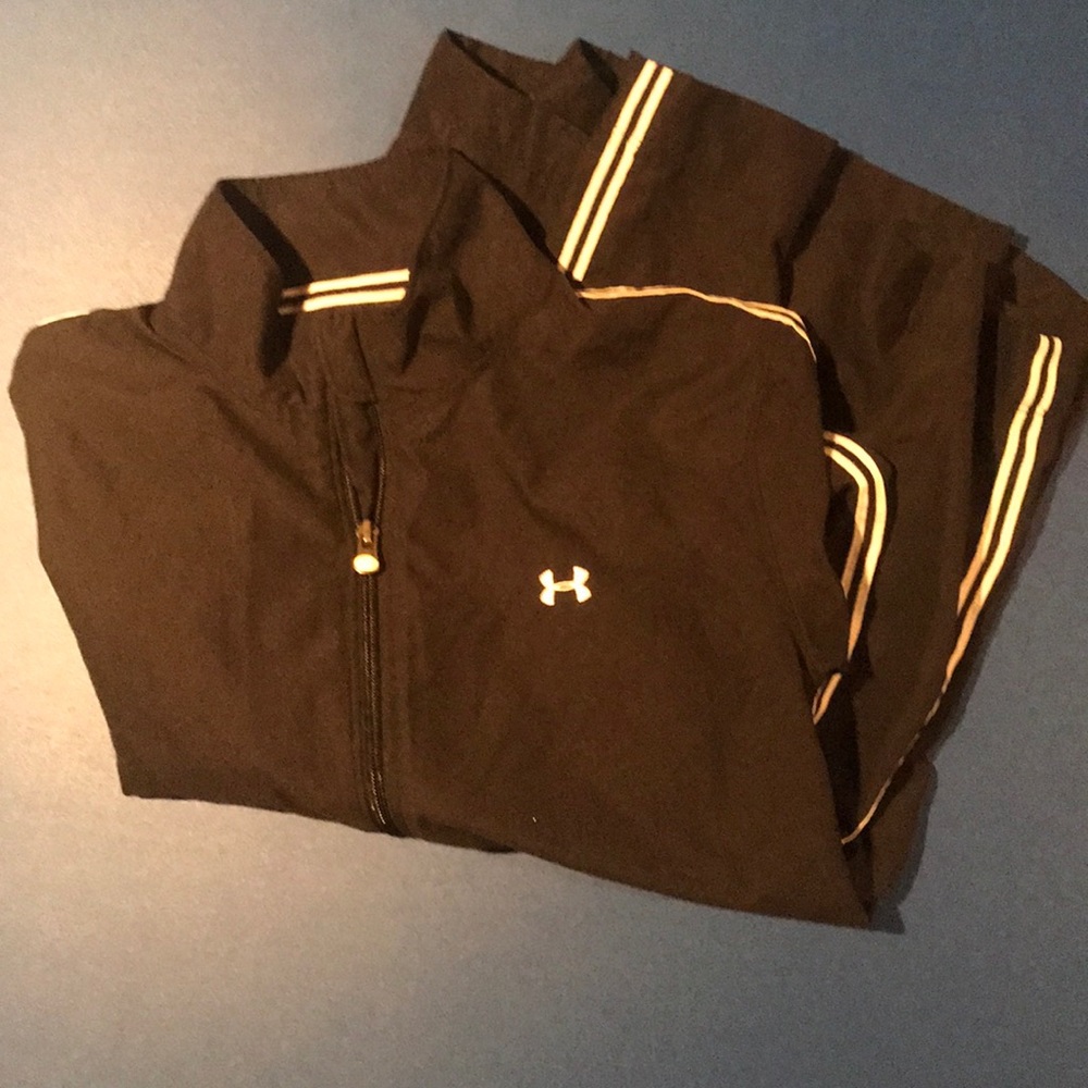 Under Armor running jacket size M